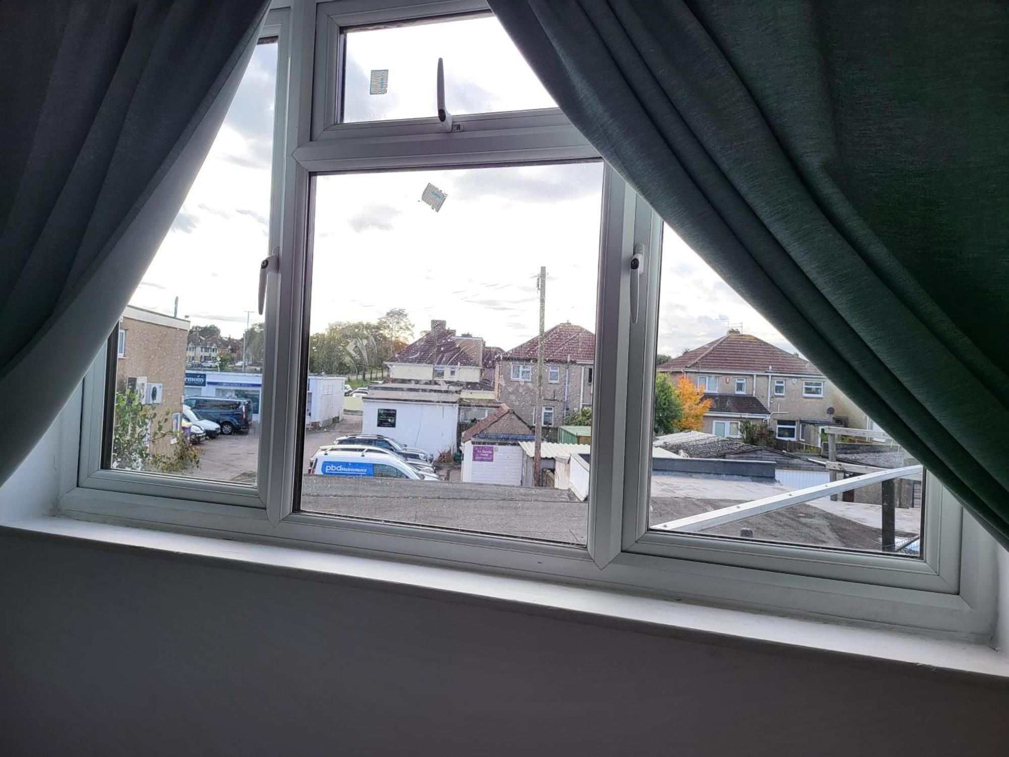 Aspire 1 Bedroom, 3 Single Beds Bristol Exterior photo